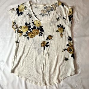 🦖 Lightweight floral T-shirt 🦖